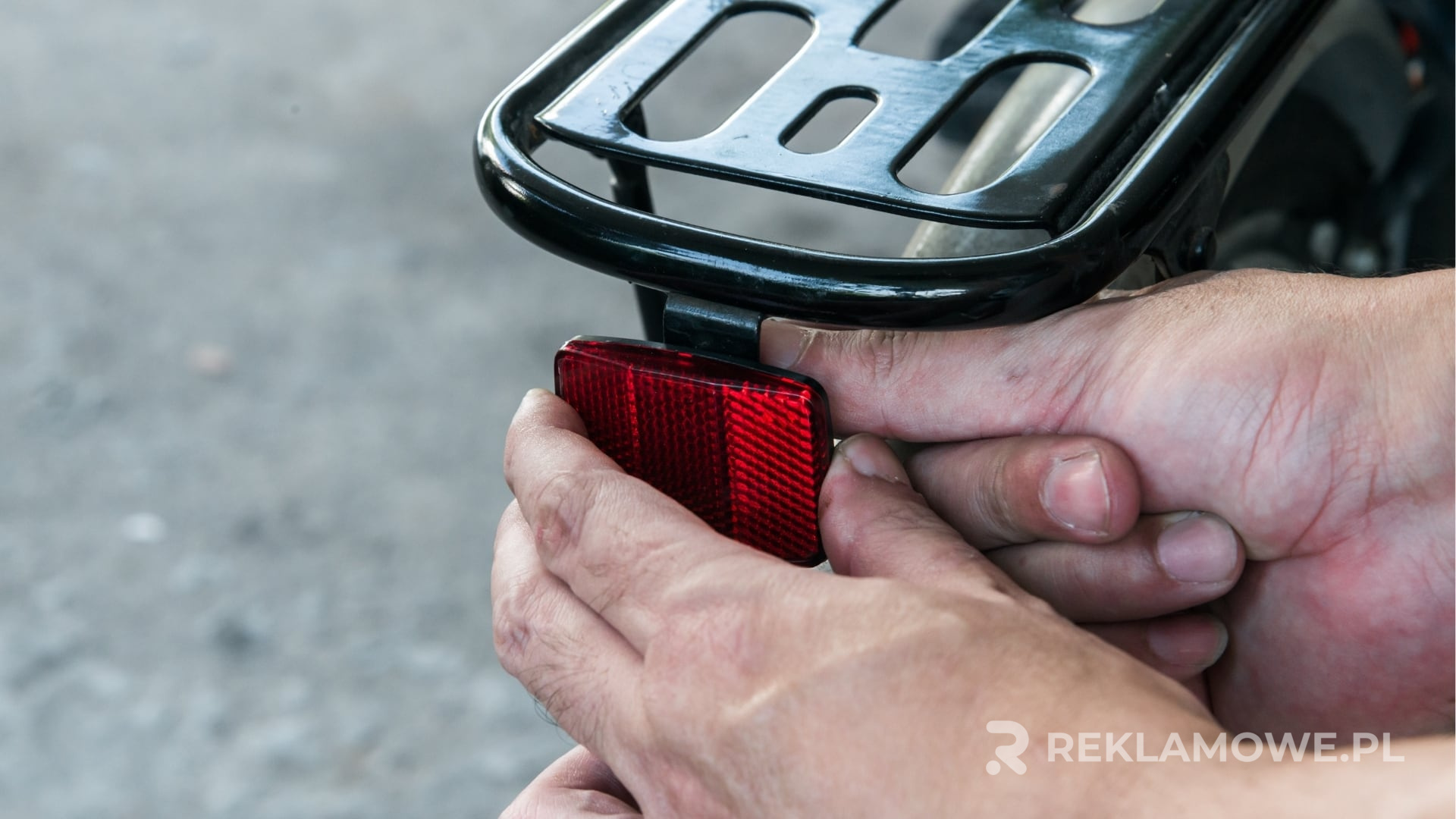 Znaczenie odblasków reklamowych dla bezpieczeństwa w 2025 roku Odblaski reklamowe zwiększające bezpieczeństwo w 2025 roku