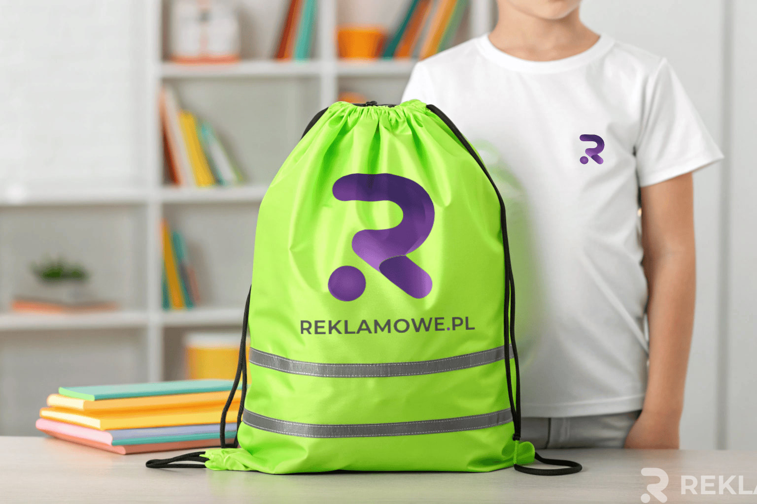 Porównanie odblasków reklamowych z innymi formami reklamy