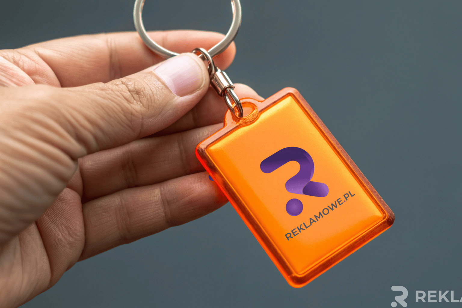 Odblaski reklamowe podczas procesu recyklingu