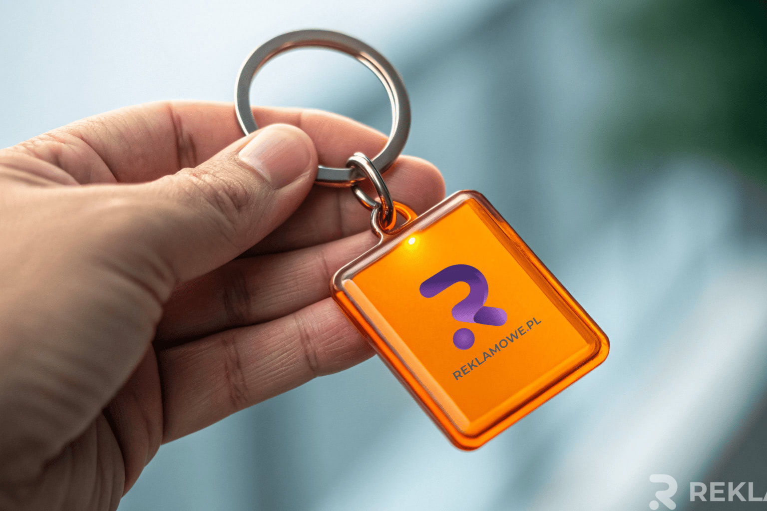 Odblaski reklamowe jako element sukcesu firm